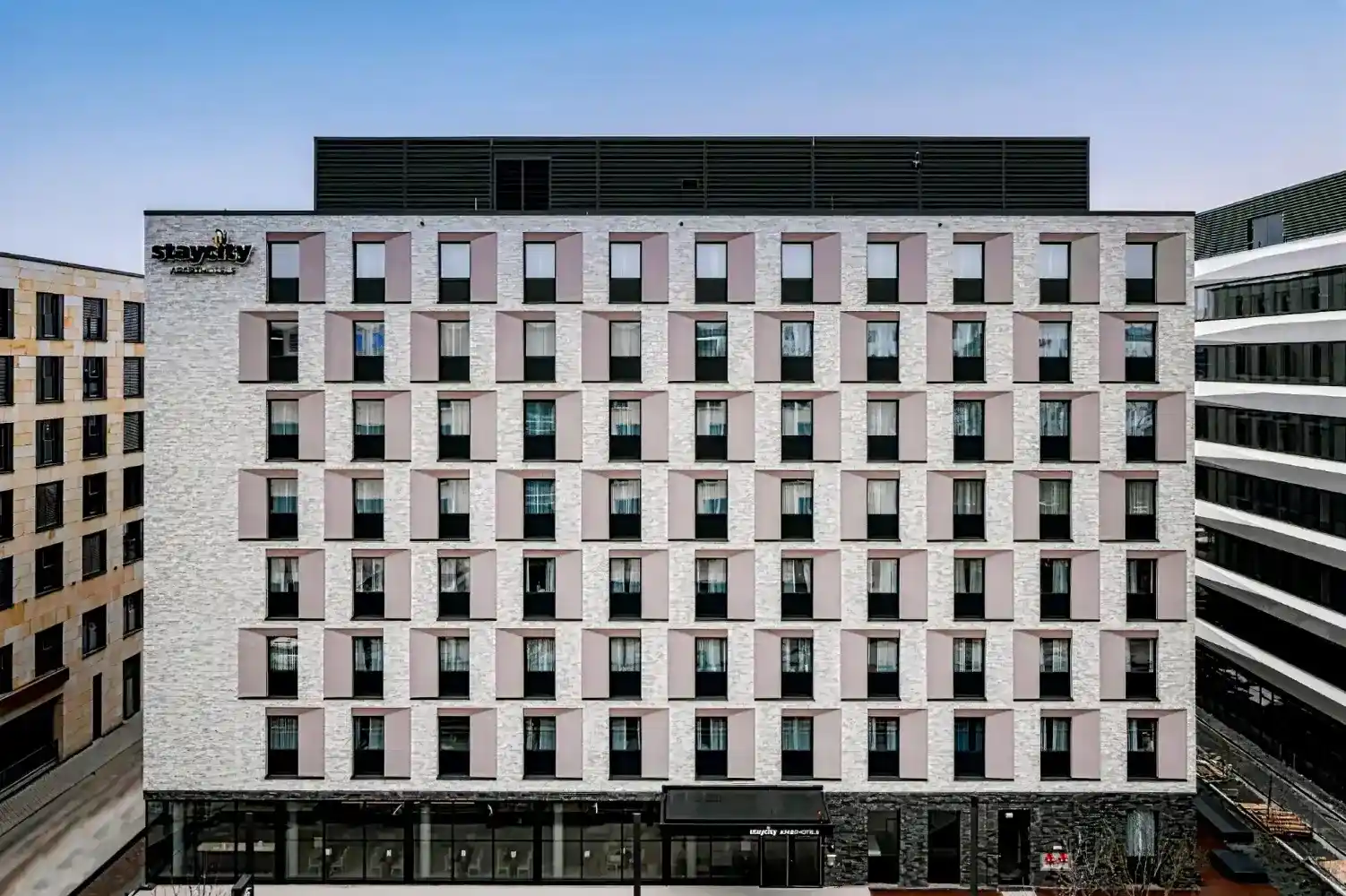 Staycity Aparthotels Frankfurt Airport.